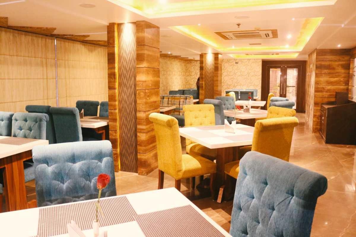 Hotel The Kalyaniz Guwahati Zewnętrze zdjęcie